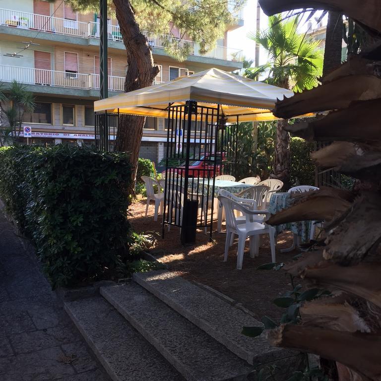 Hotel Marligure Бордигера Экстерьер фото